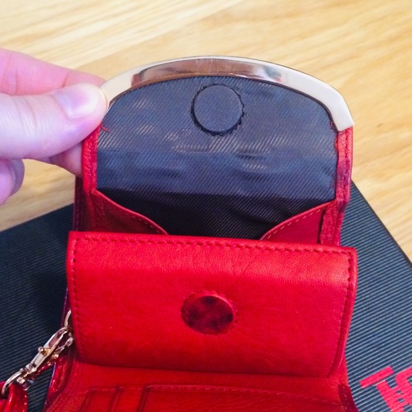 Red Leather Wallet and Coinpurse - Picture 4 of 6